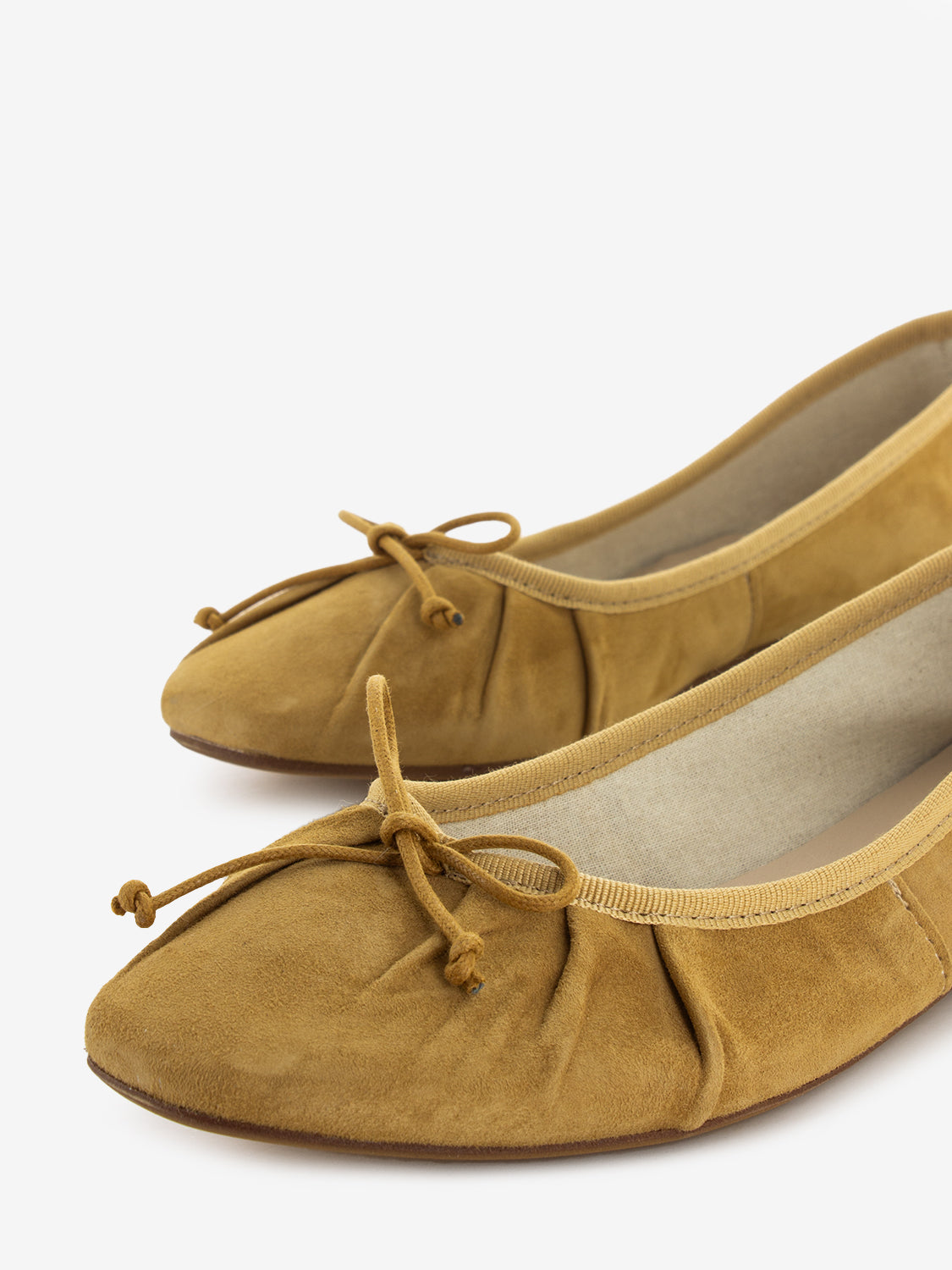 Tobacco suede ballerina