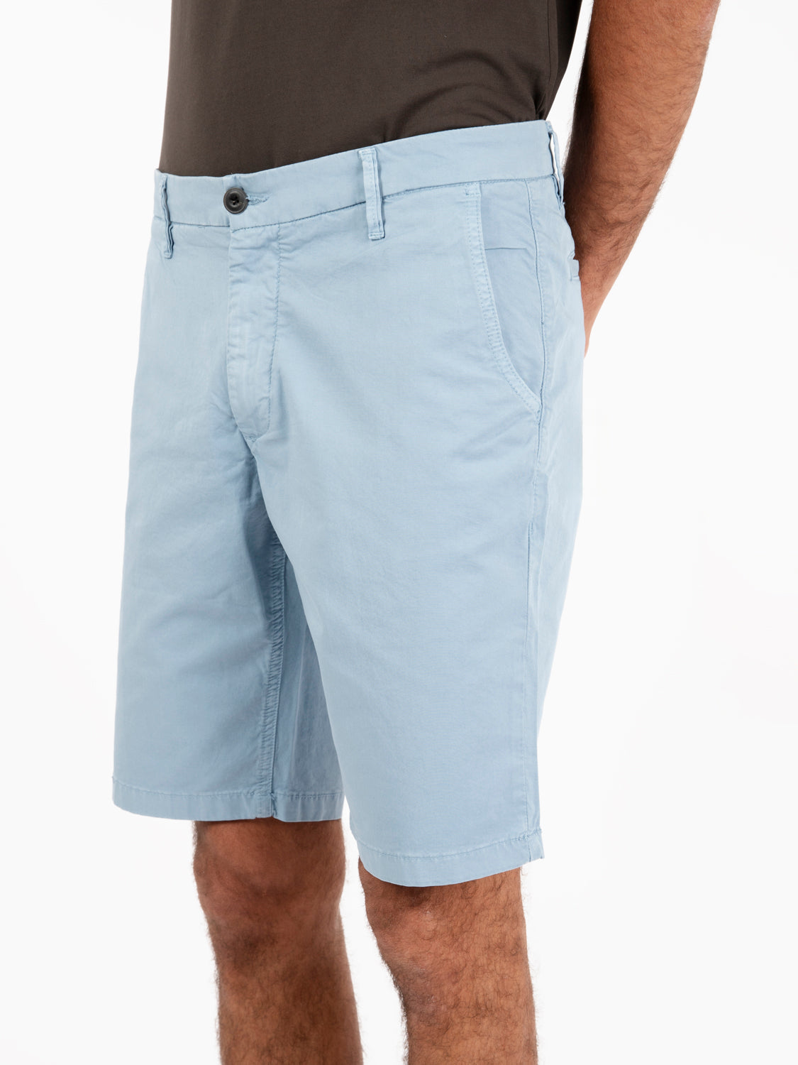 Bermuda chino sugar paper