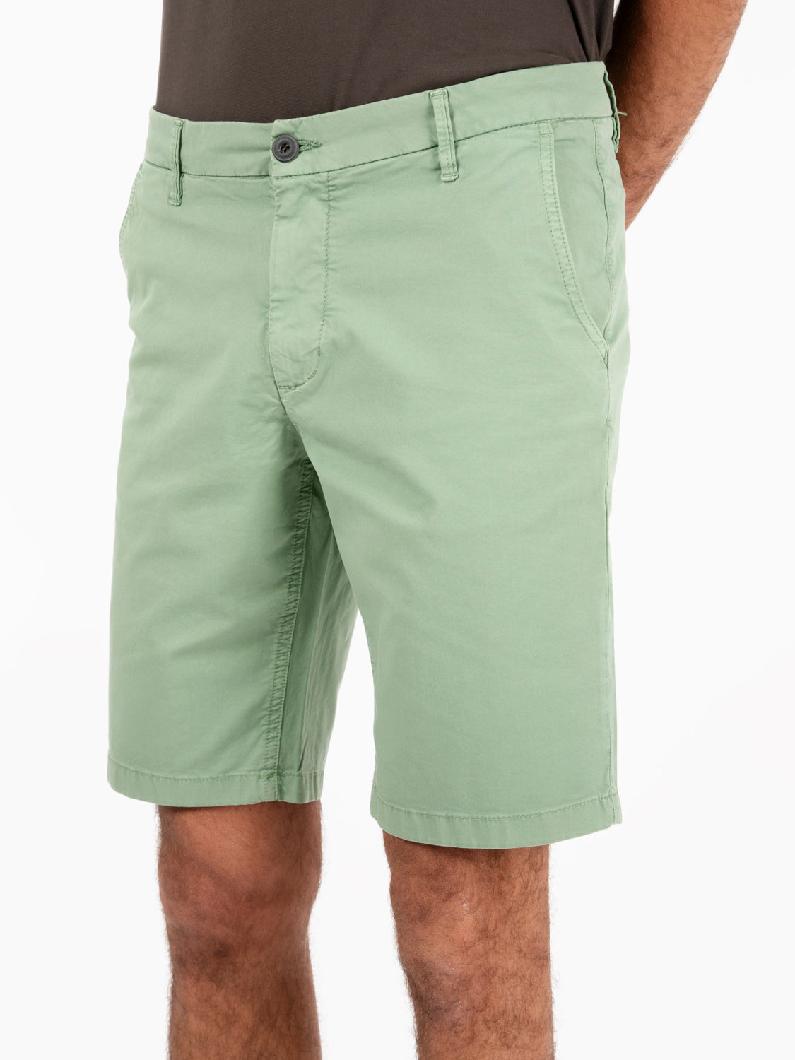 Bermuda chino verde polvere