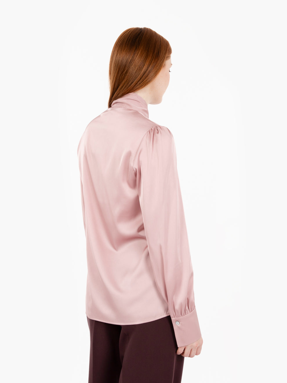 Camicia con fiocco rosa