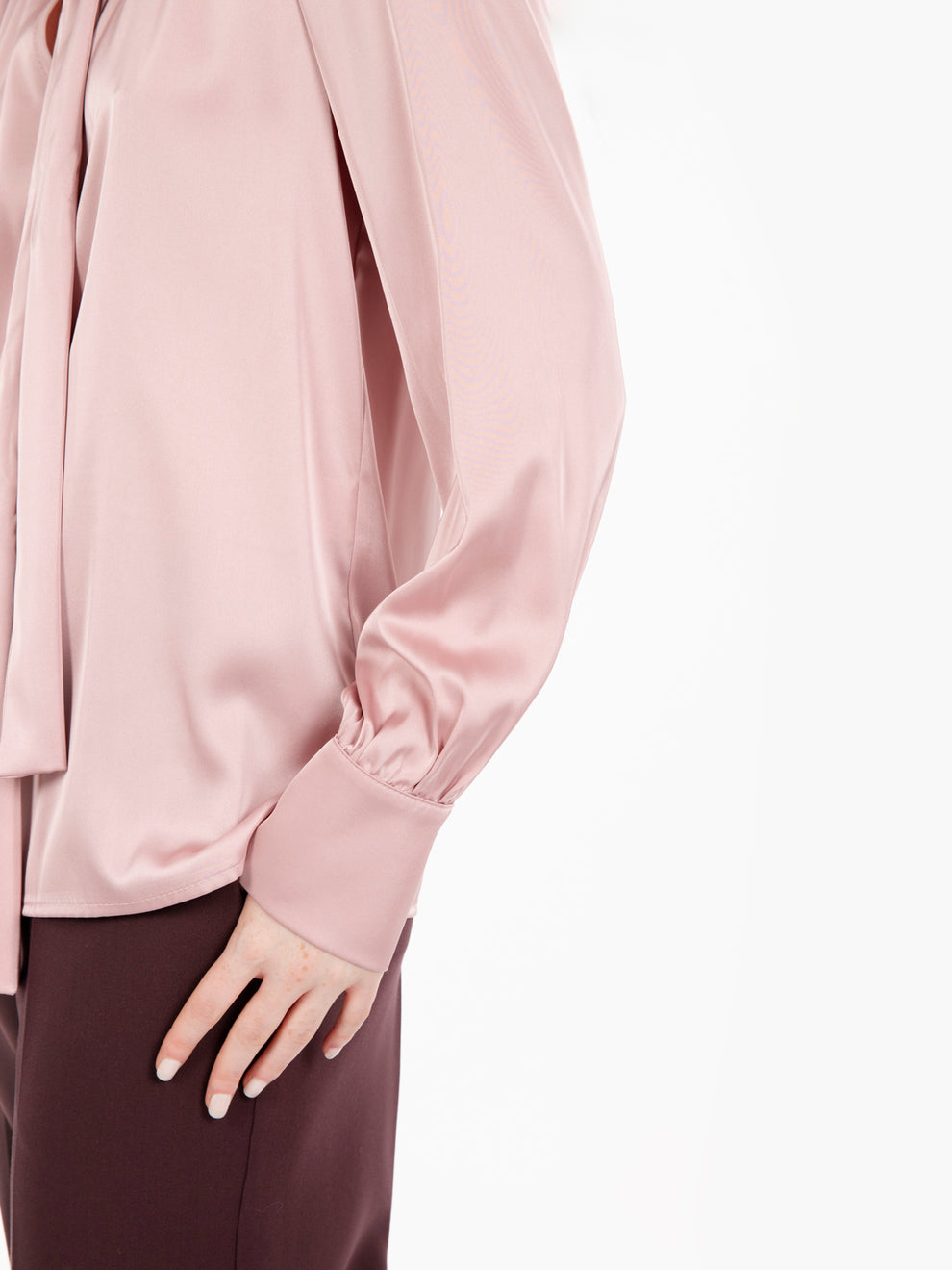 Camicia con fiocco rosa