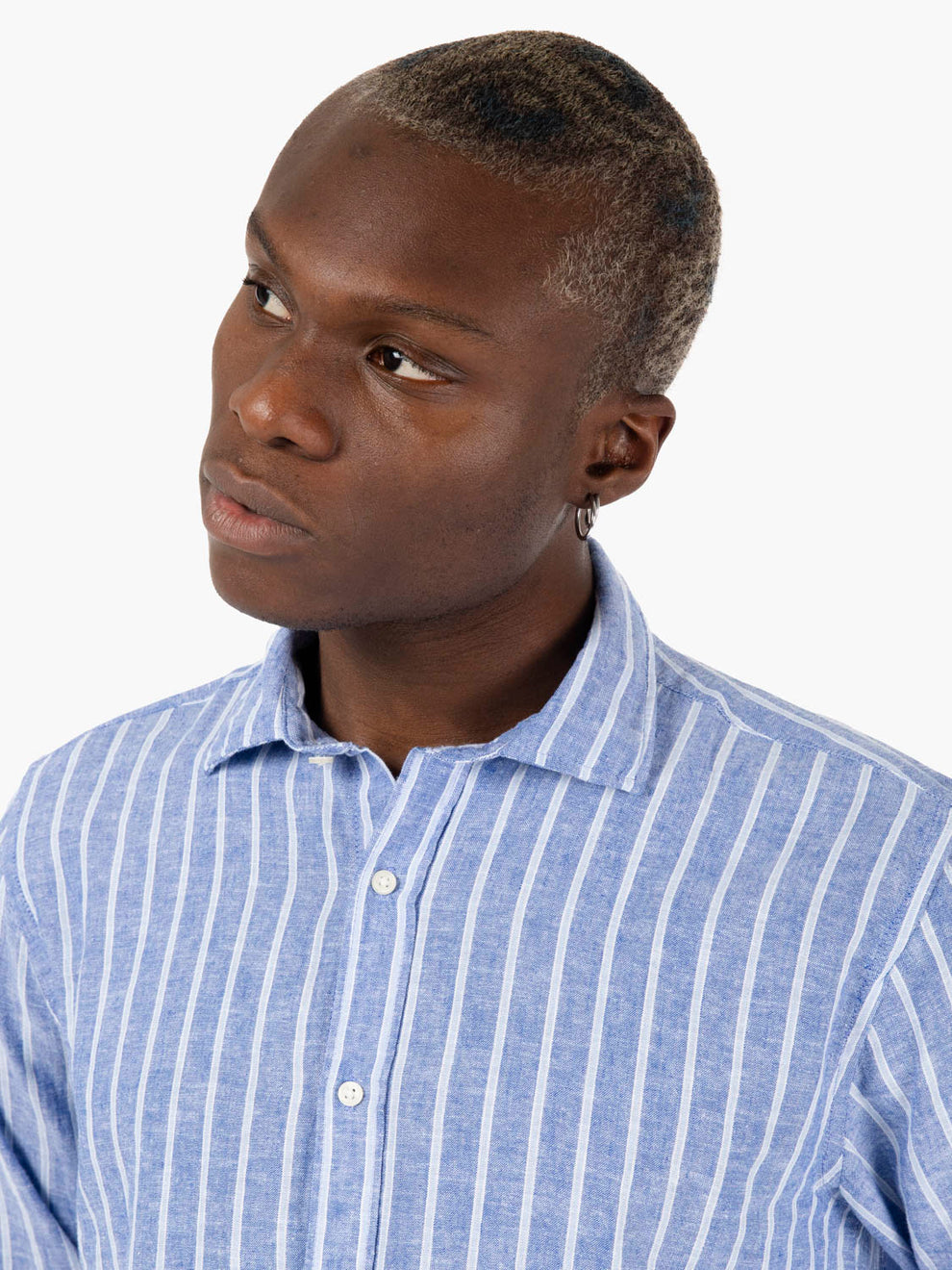 Camicia in lino a righe indaco / white