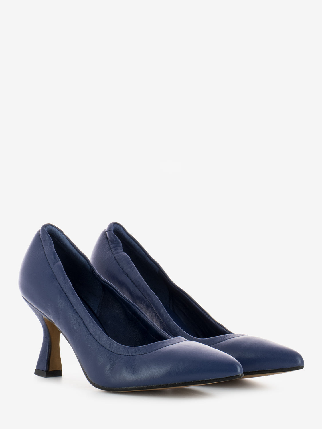 Blue nappa décolleté