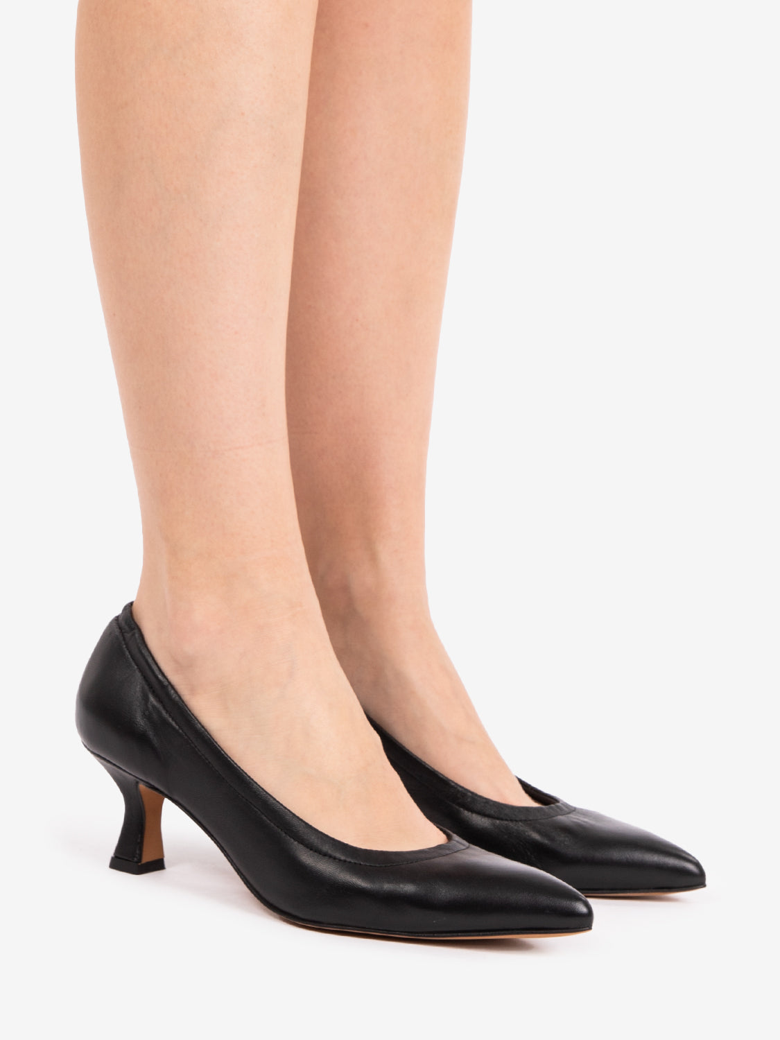 Décolleté in pelle nero