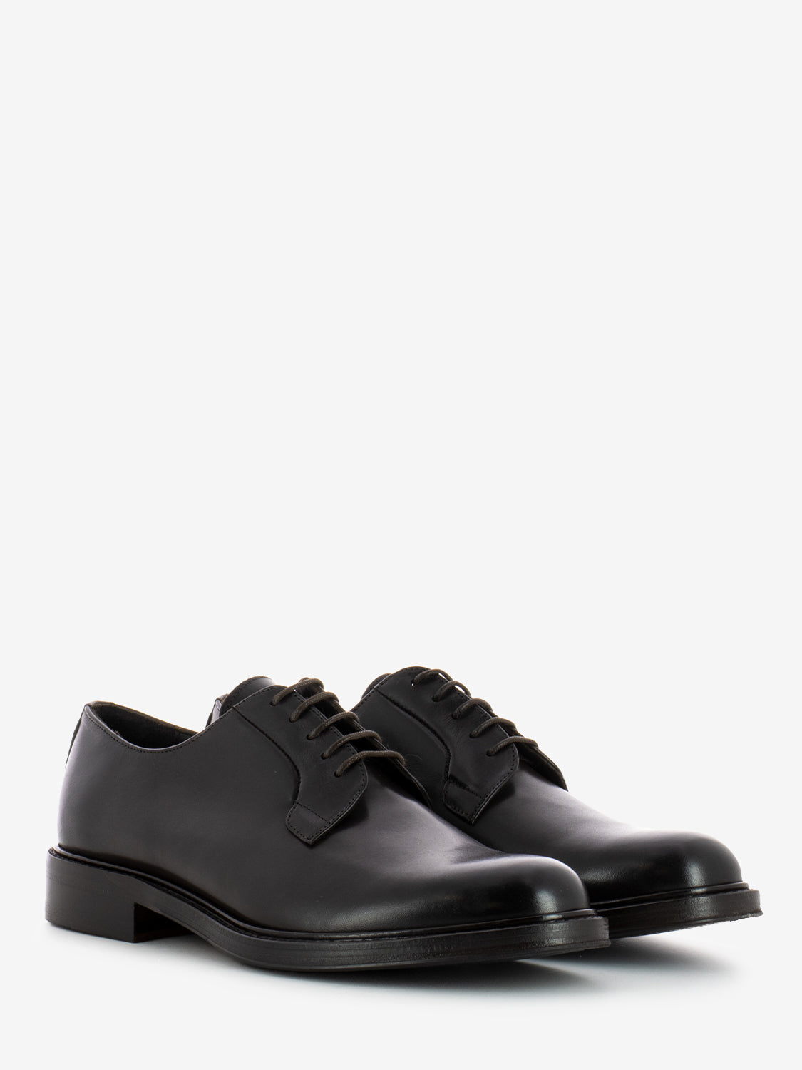 Brown calfskin derby
