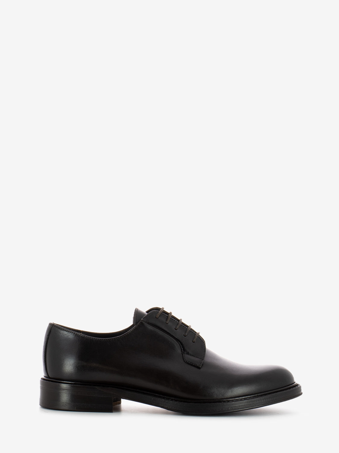 Brown calfskin derby