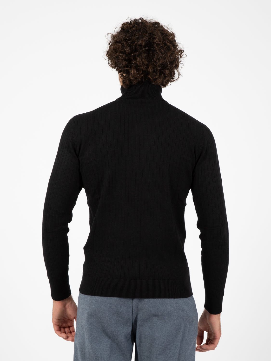 Fashion black ribbed turtleneck