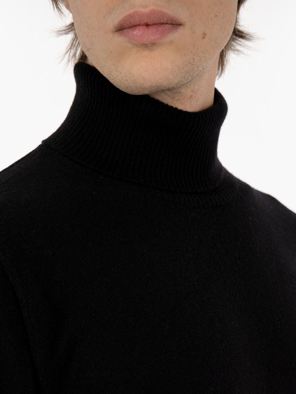 Dark merino wool and cashmere turtleneck