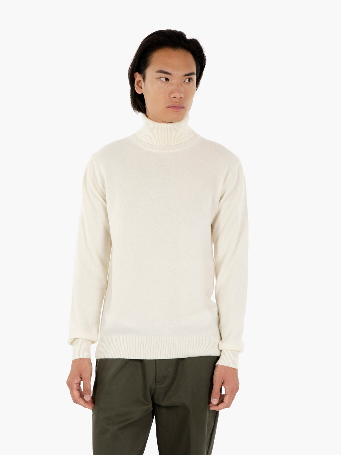 Cloud wool turtleneck