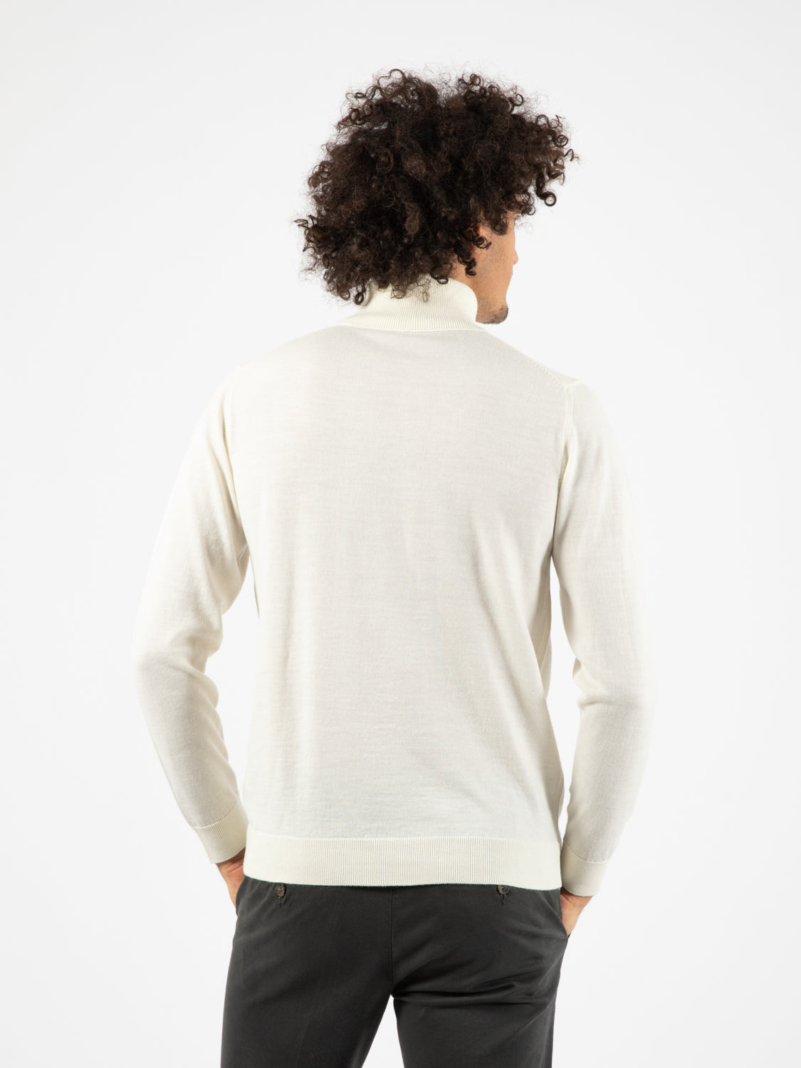 Extra fine merino wool cloud turtleneck