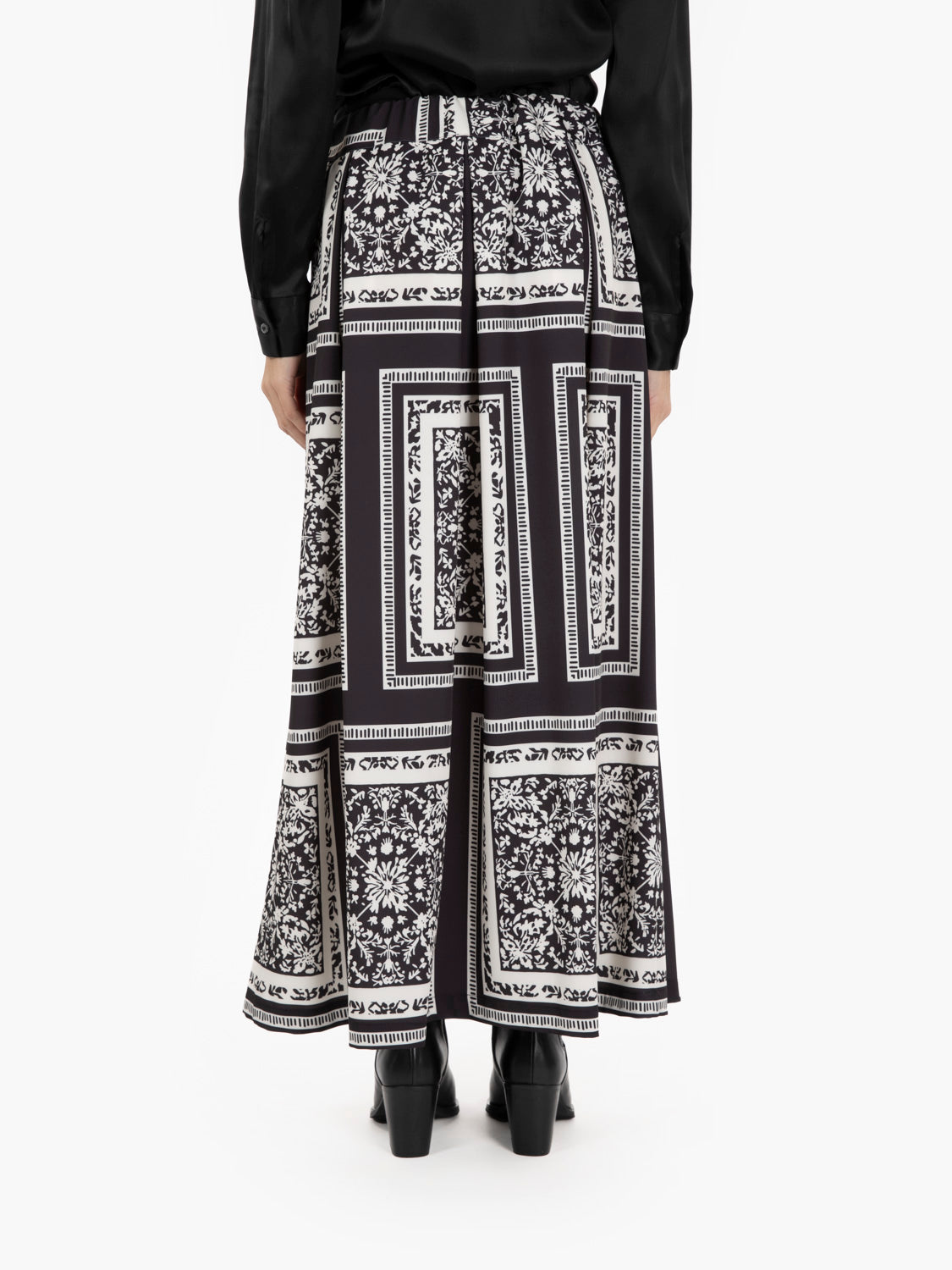 Gonna lunga in fantasia bianco / nero