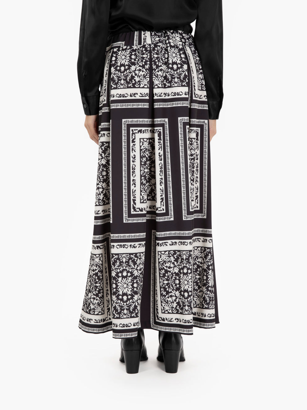 Gonna lunga in fantasia bianco / nero