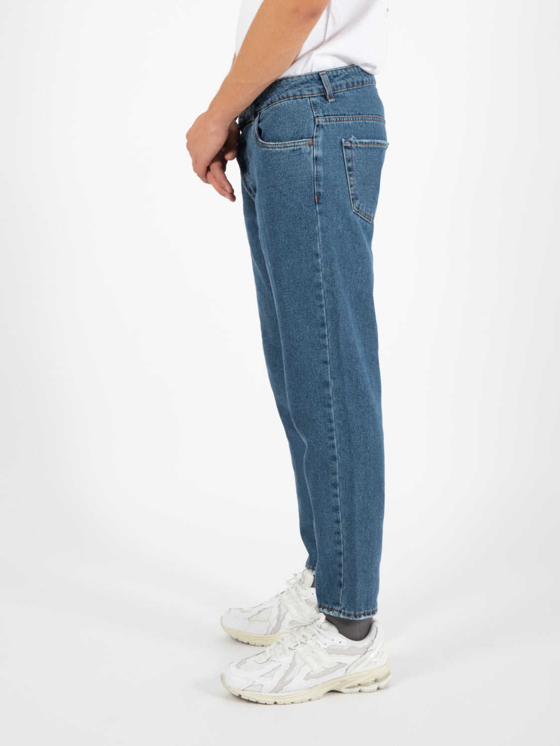Medium denim cropped jeans
