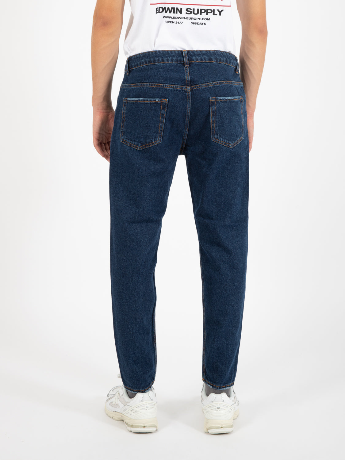 Dark denim cropped jeans with whiskering