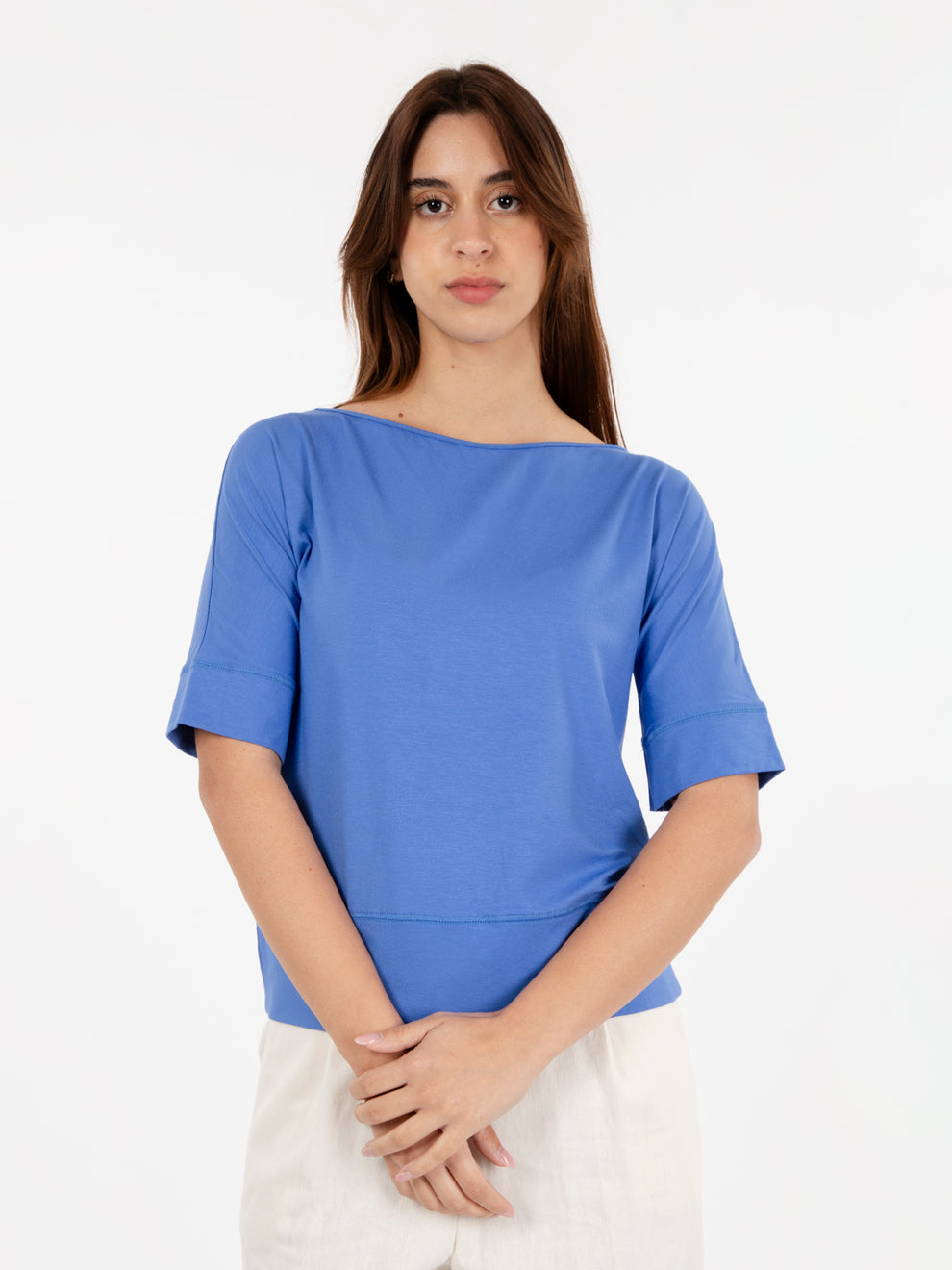 3/4 length sweater with high hem in blue