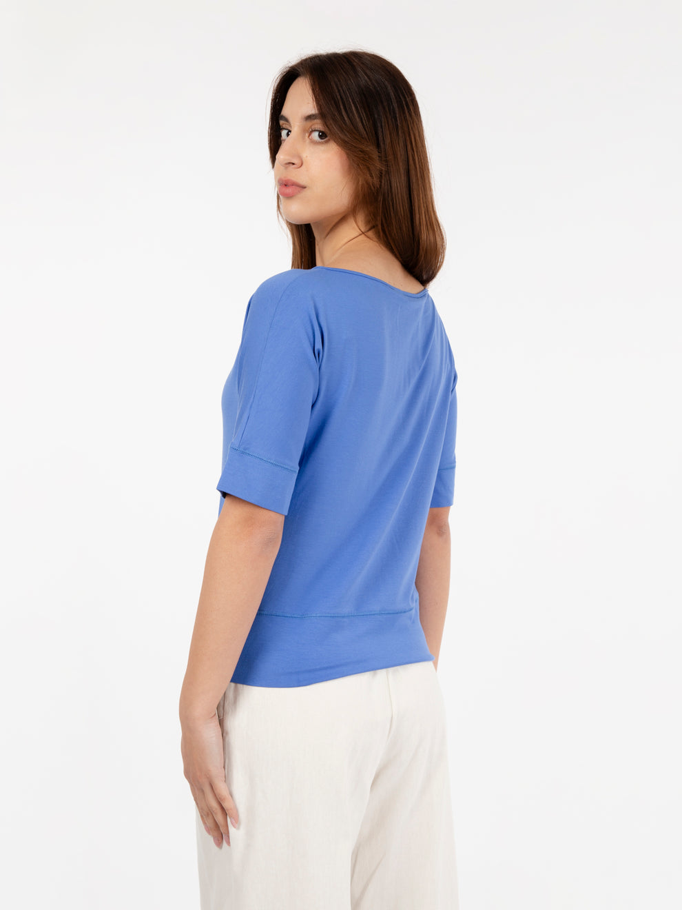 3/4 length sweater with high hem in blue