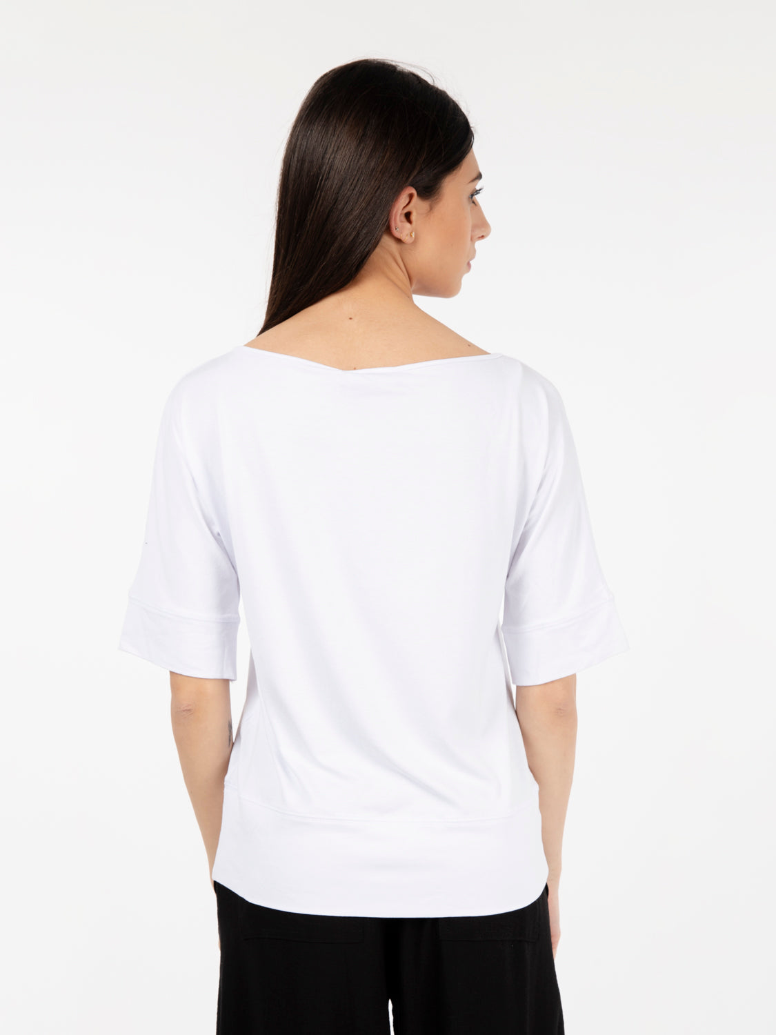 White high-waisted 3/4 length sweater