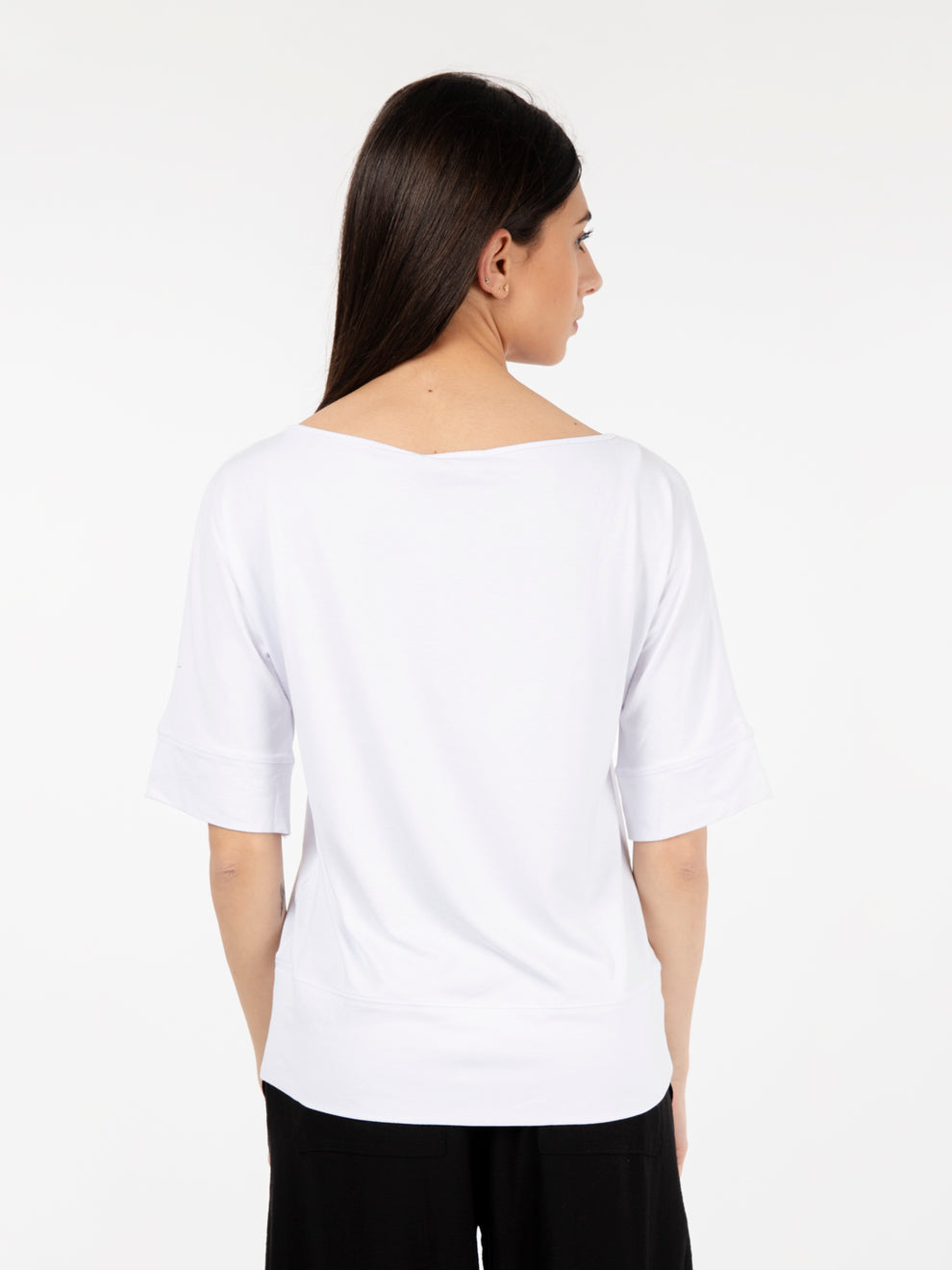 White high-waisted 3/4 length sweater