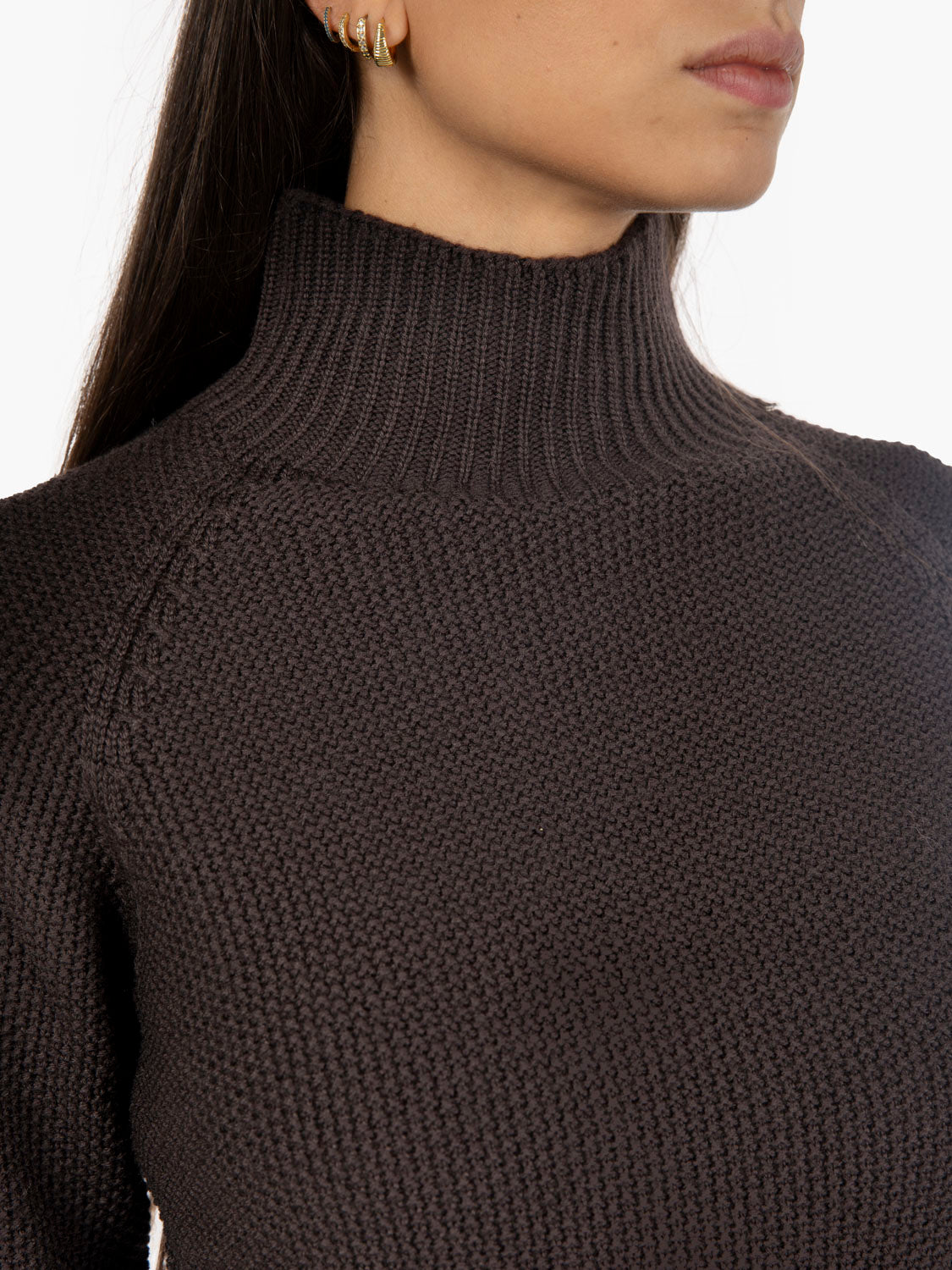 Maglia con collo a cratere moro