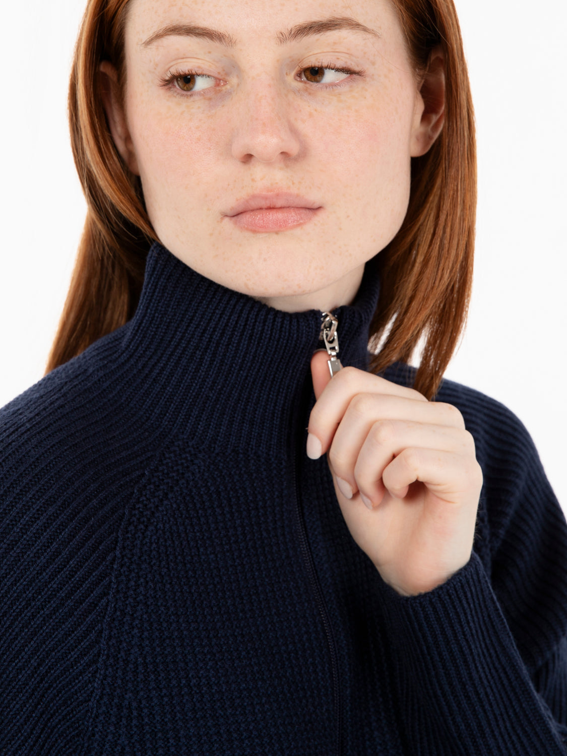 Maglia crop con zip in lana blu