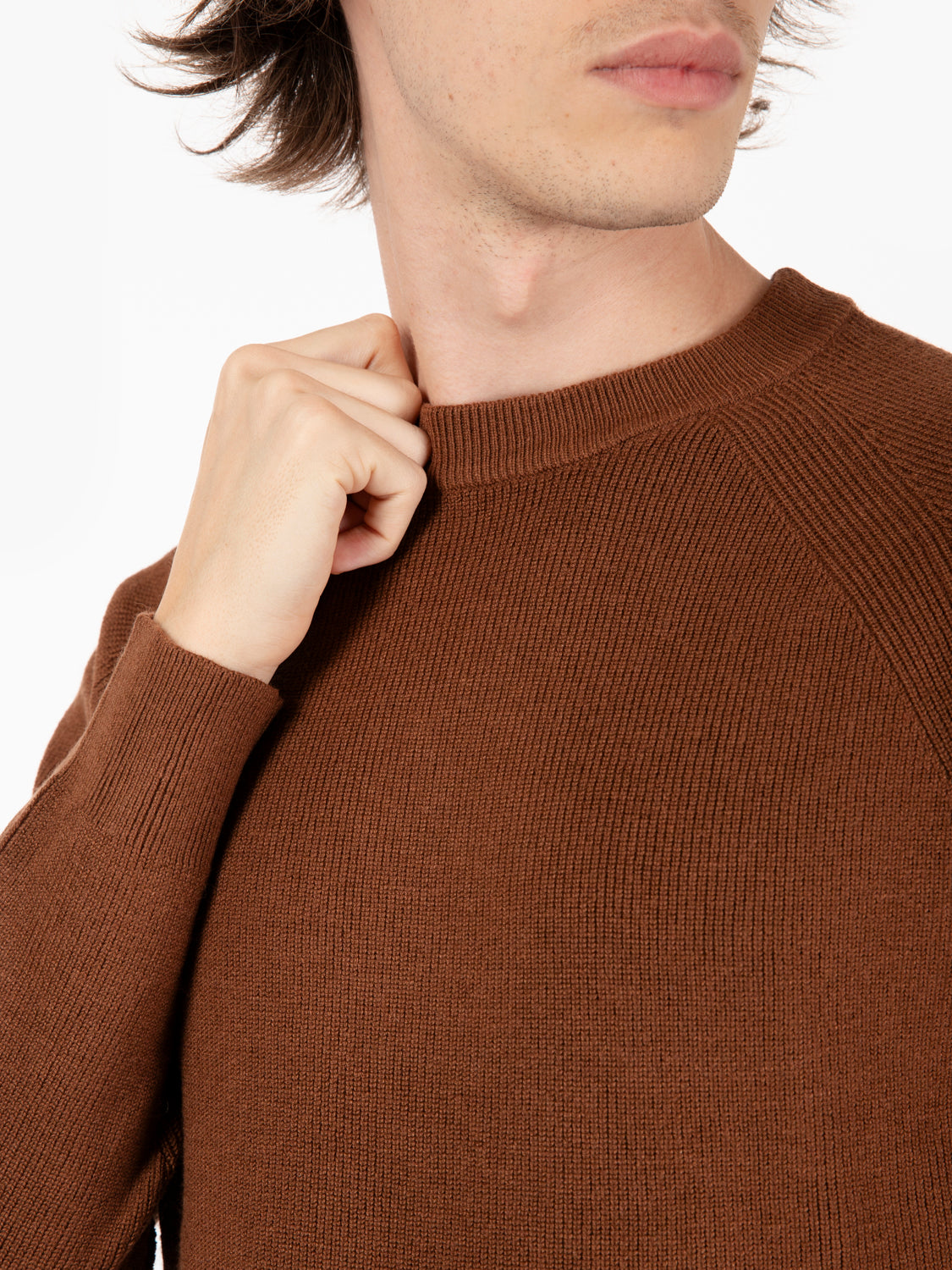 Maglia girocollo a costine cappuccino