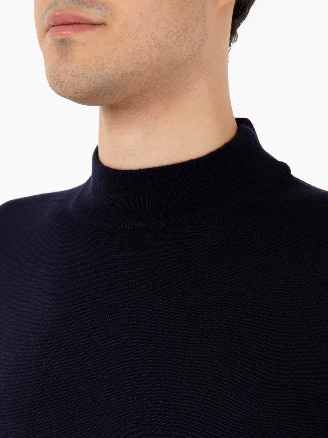 Maglia lupetto in lana blu