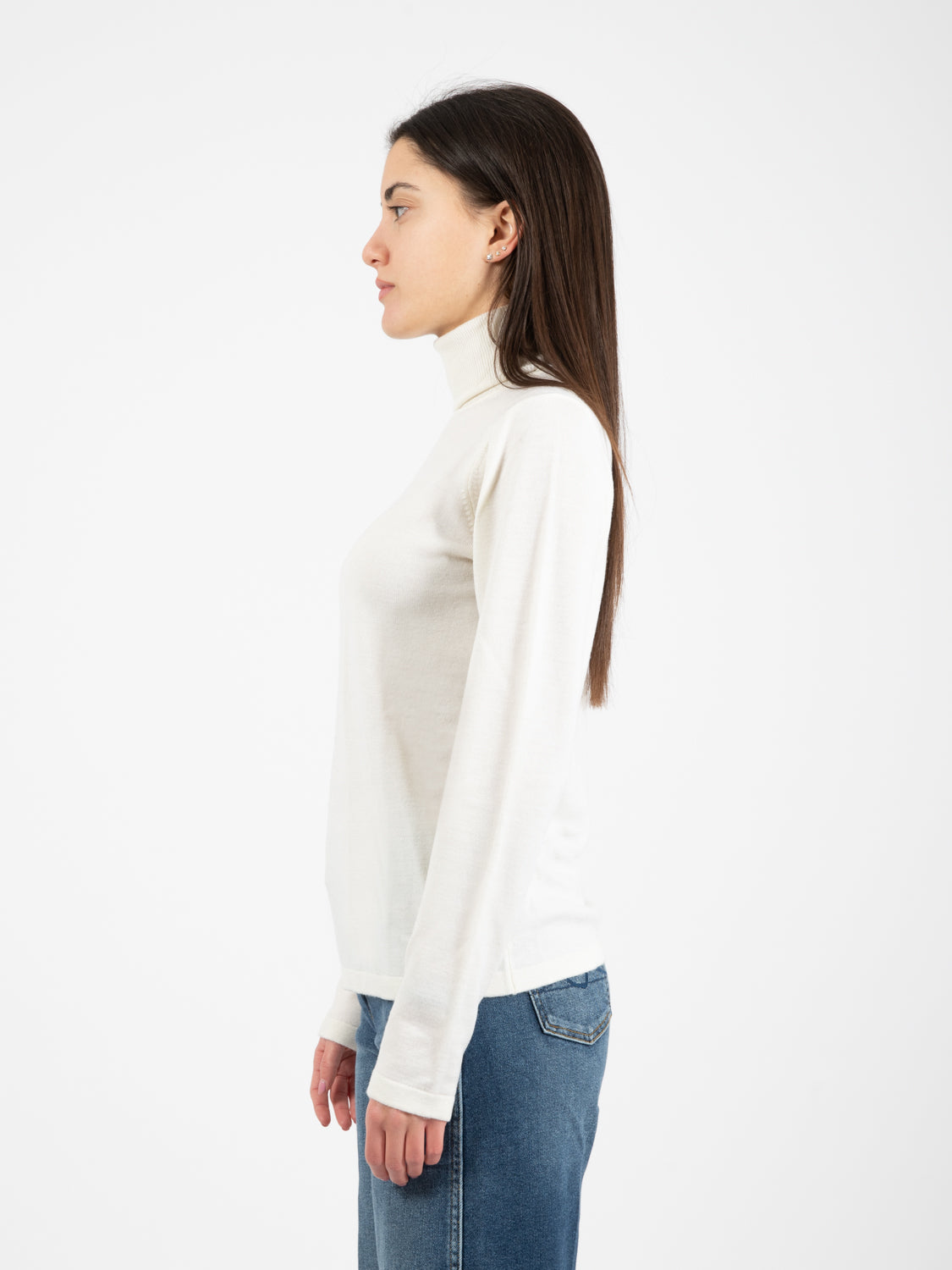 Ecru wool turtleneck sweater
