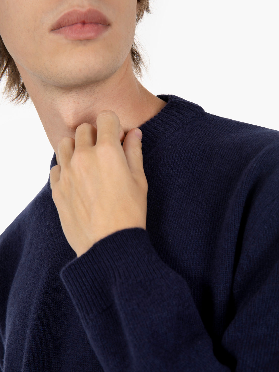 Maglione girocollo in lana e cashmere notte