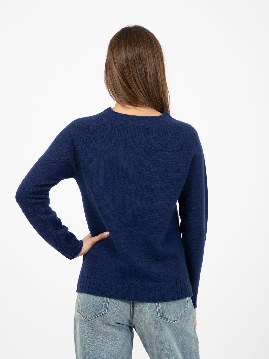 Blue crew neck wool and cashmere sweater