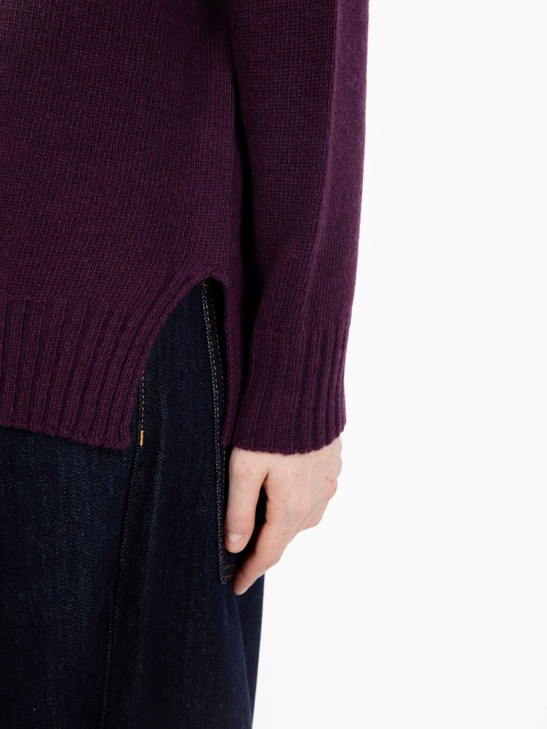 Aubergine crew neck wool sweater