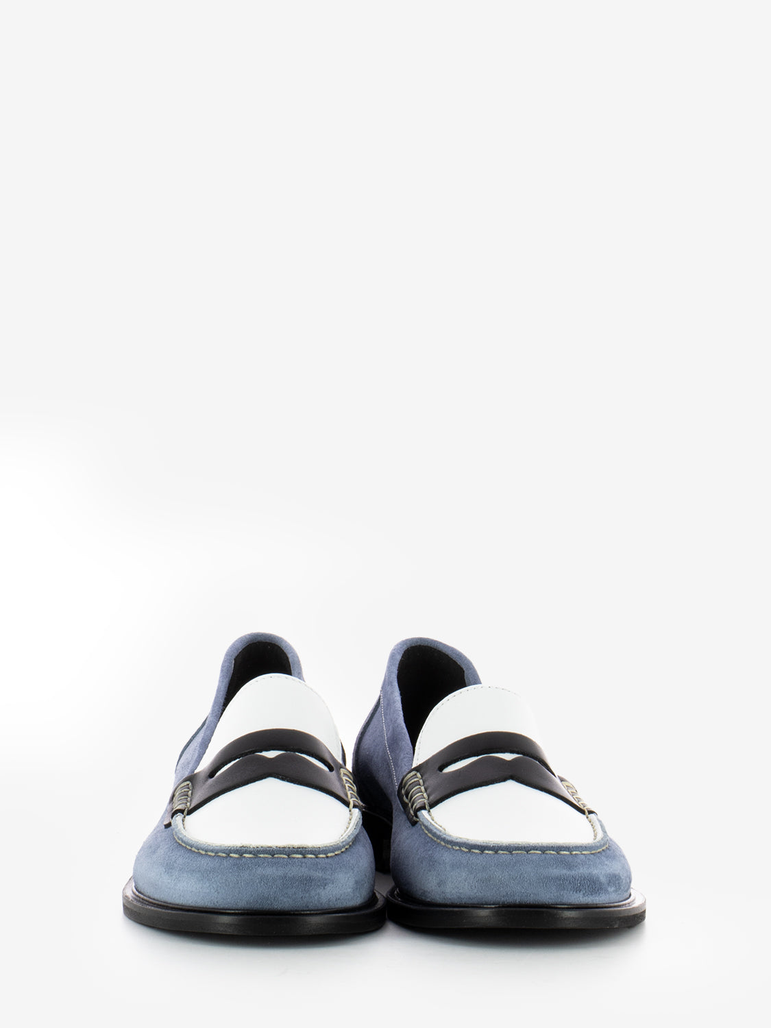 Two-tone moccasins light blue / white