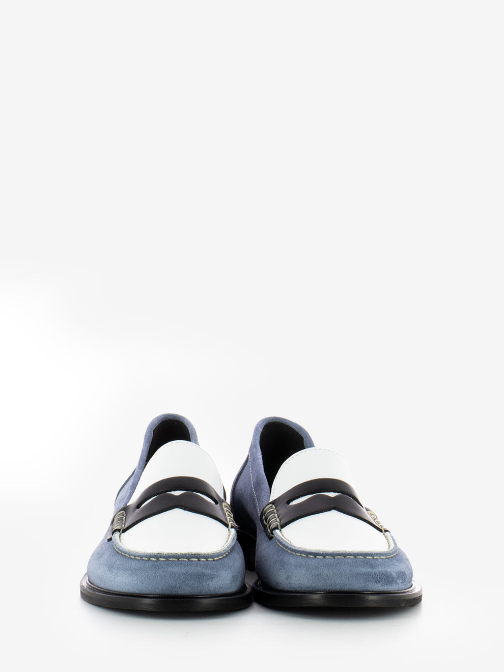Two-tone moccasins light blue / white