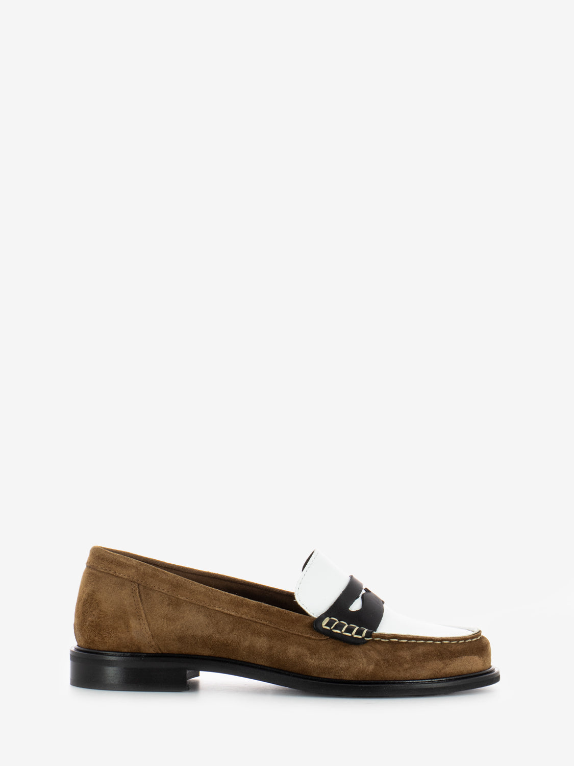 Havana / white two-tone moccasins