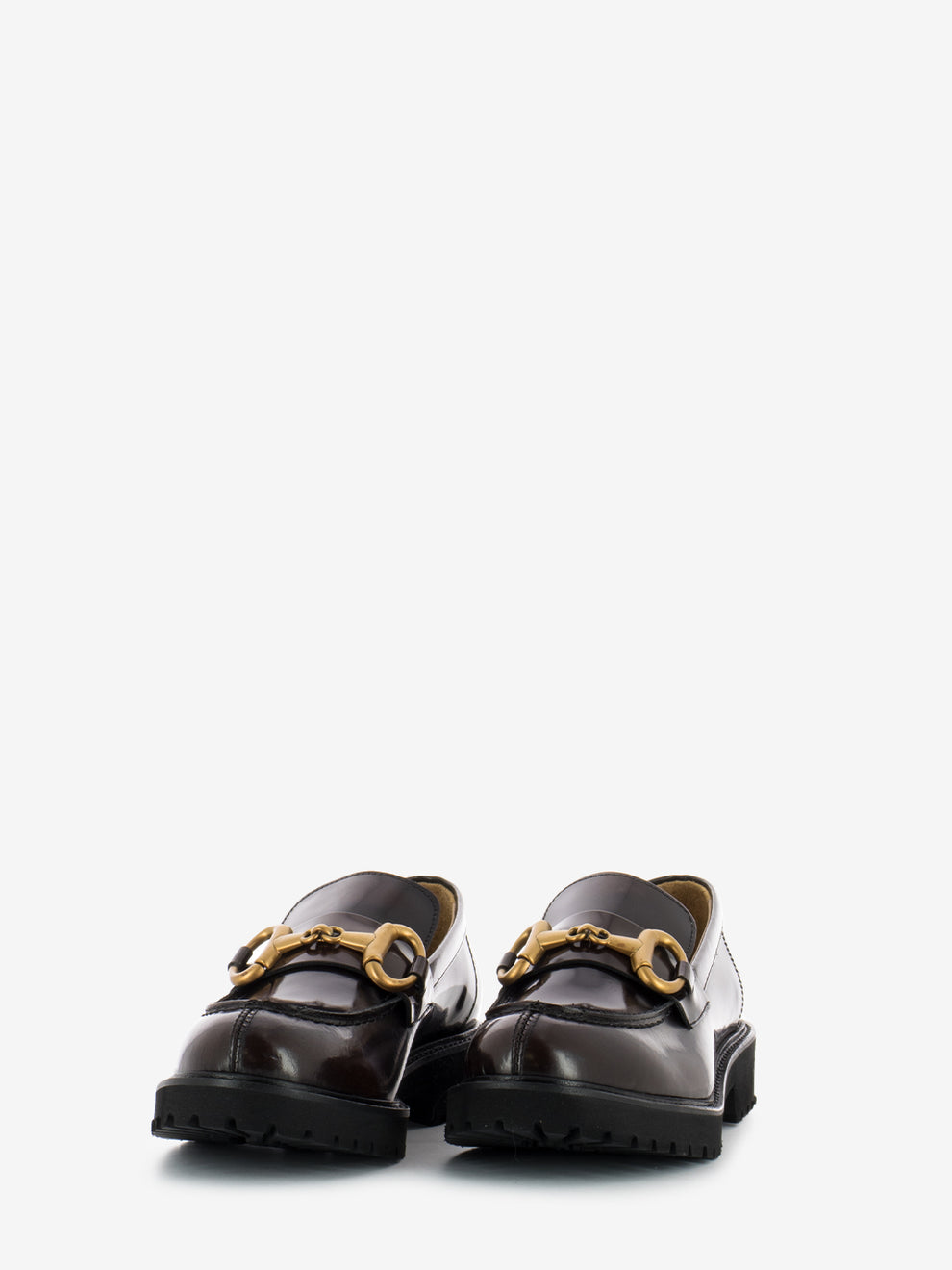 Moccasins with dark brown clamp