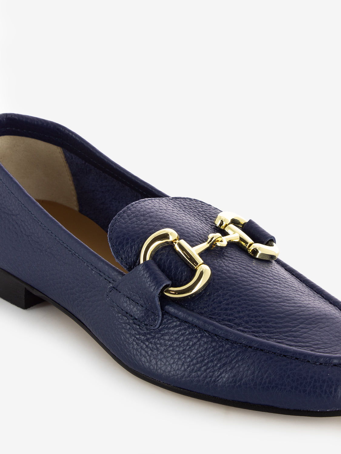 Dante hammered leather loafers with blue accessory