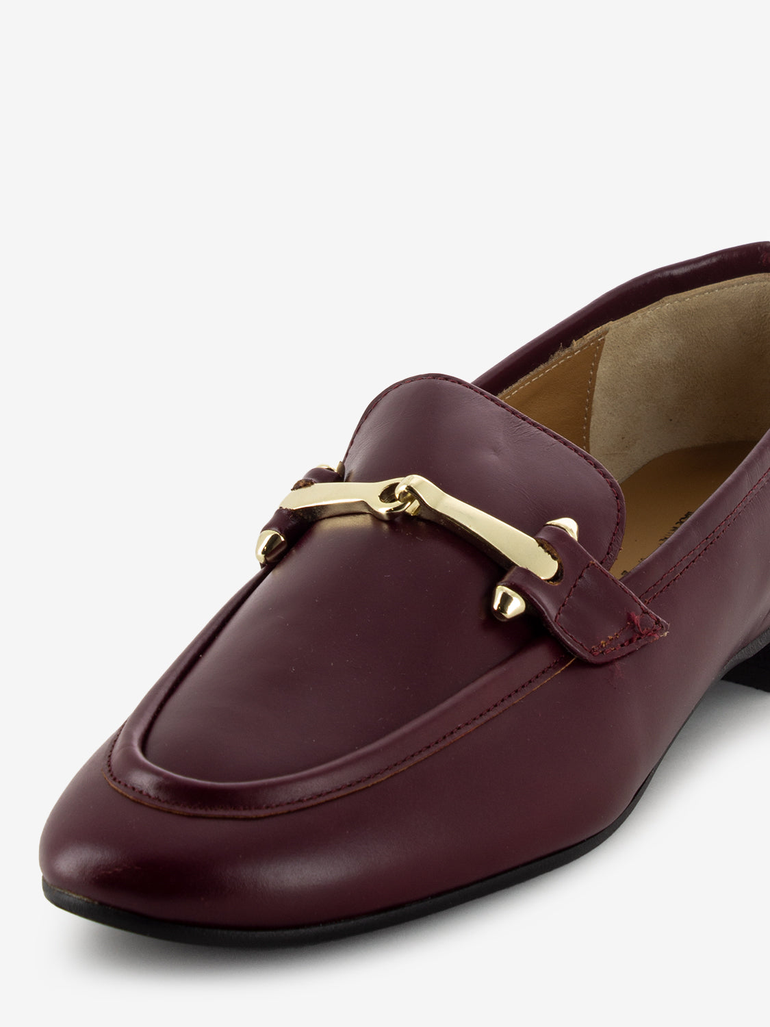 Mocassini in pelle bordeaux con morsetto