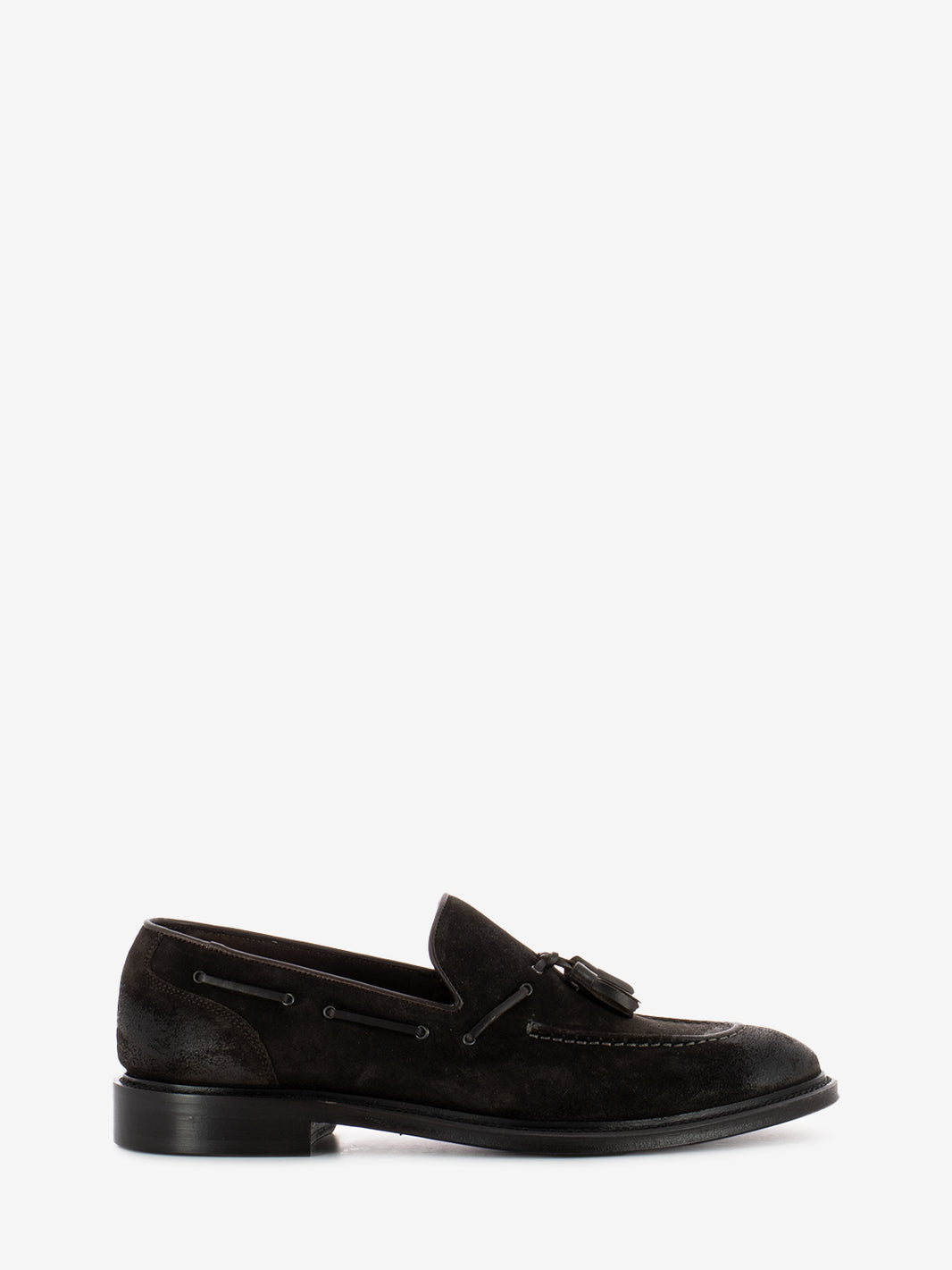 Suede moccasins with mocha tassels