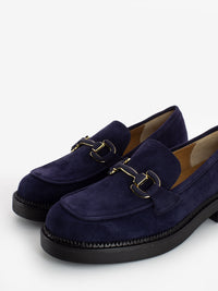 Emilia suede moccasin with blue clamp
