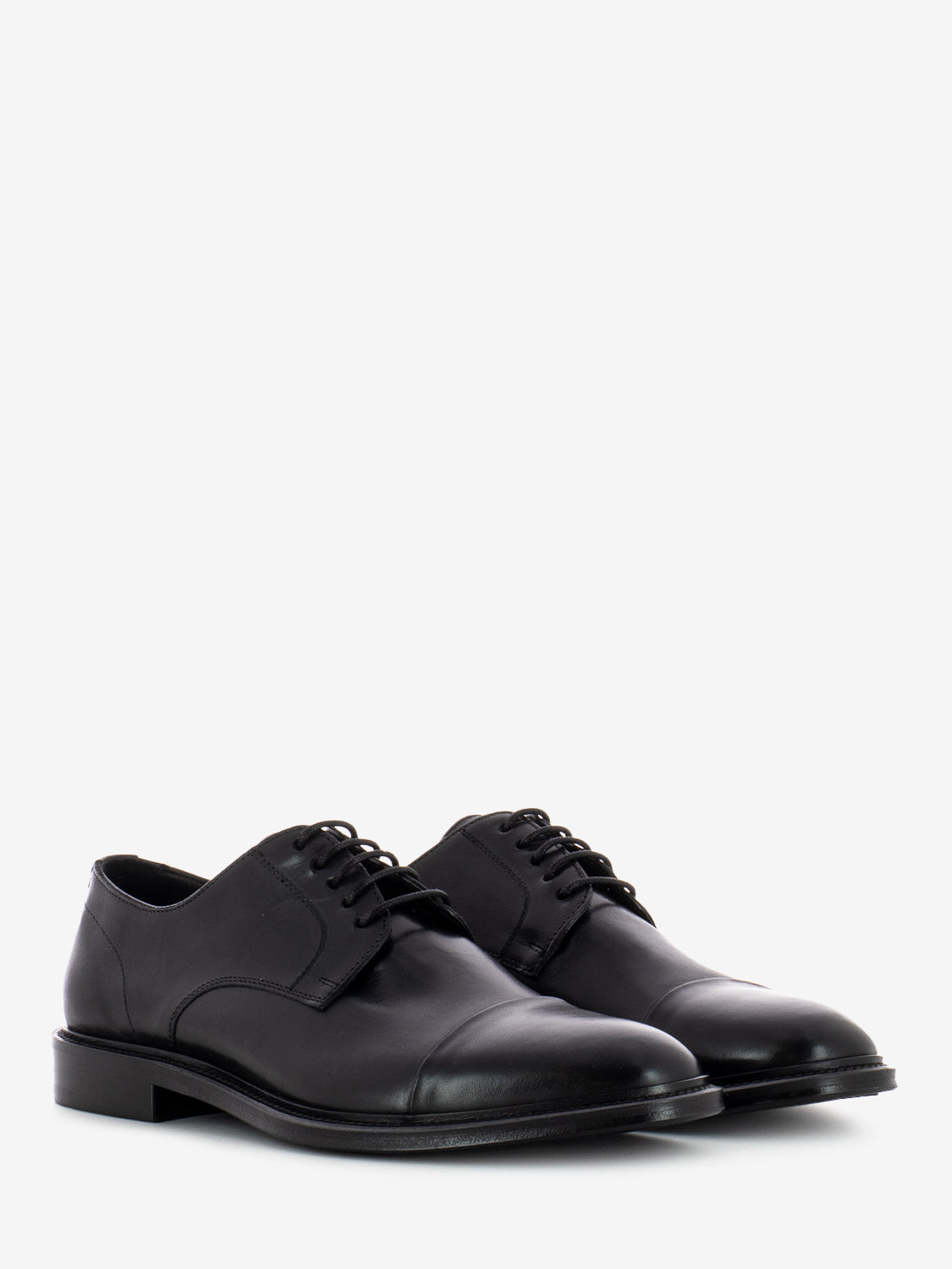 Oxford Montecarlo in black leather