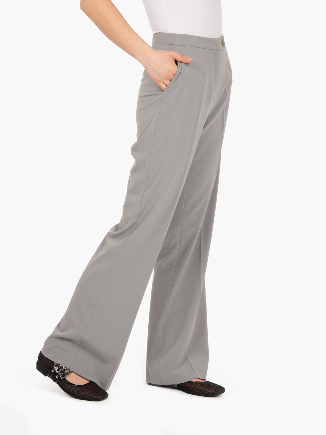Elegant grey trousers