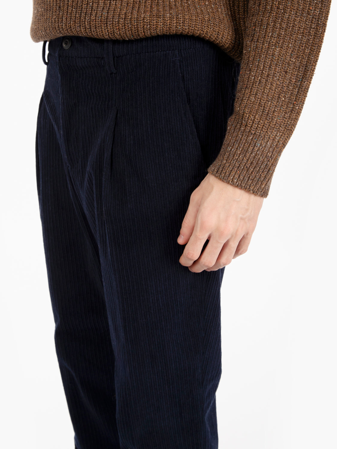 Pantaloni Abel in velluto a coste blu