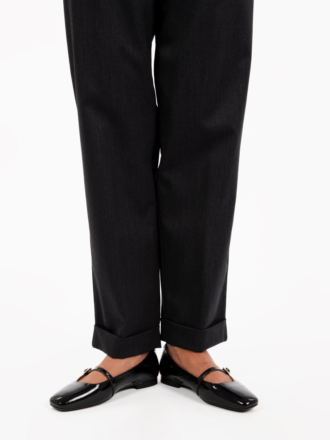 Pantaloni carrot fit grigio antracite