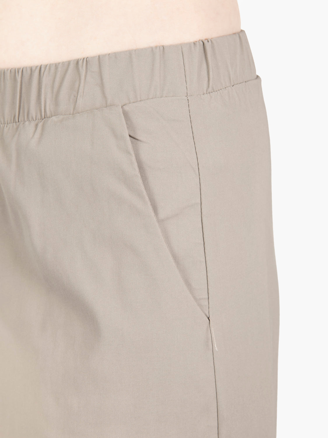 Pantaloni carrot fit sand