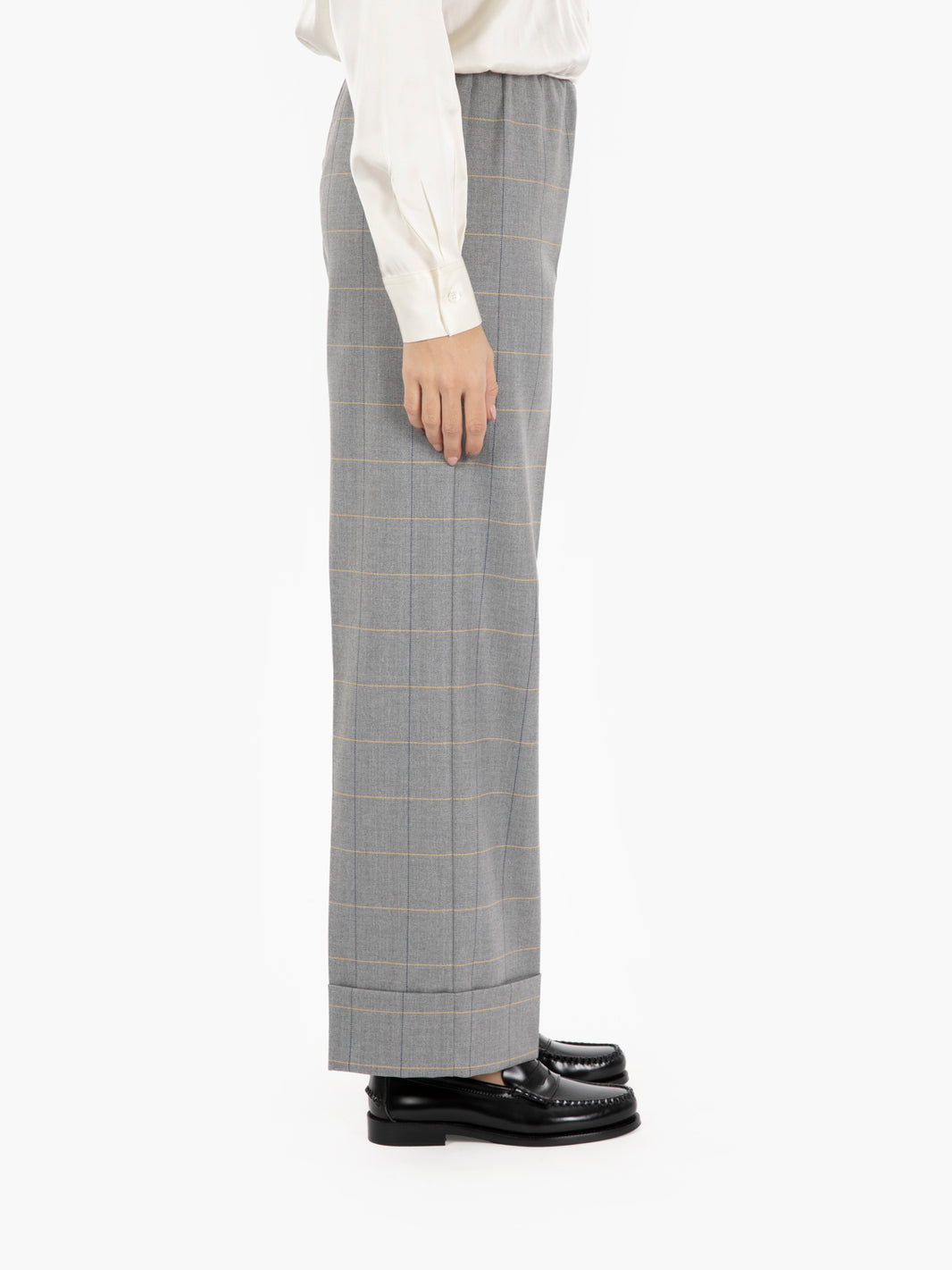 Check trousers with grey turn-ups