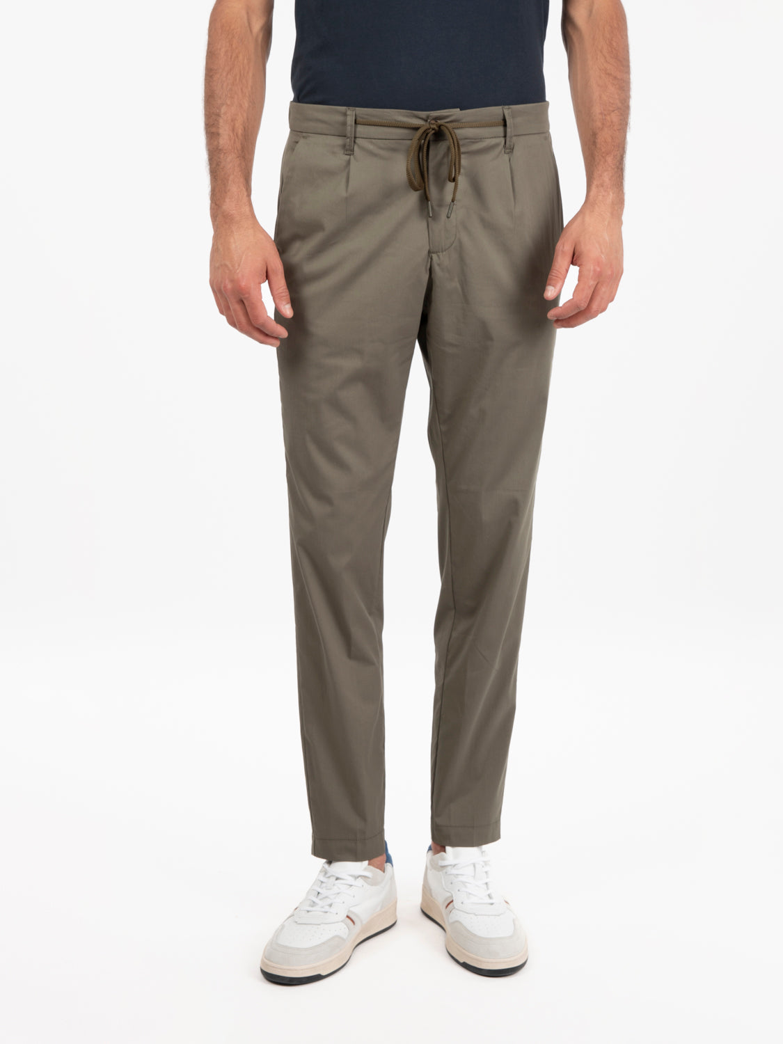 Pantaloni con coulisse militare