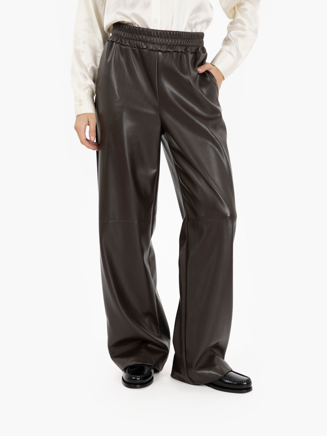 Straight-cut trousers in chocolate faux leather
