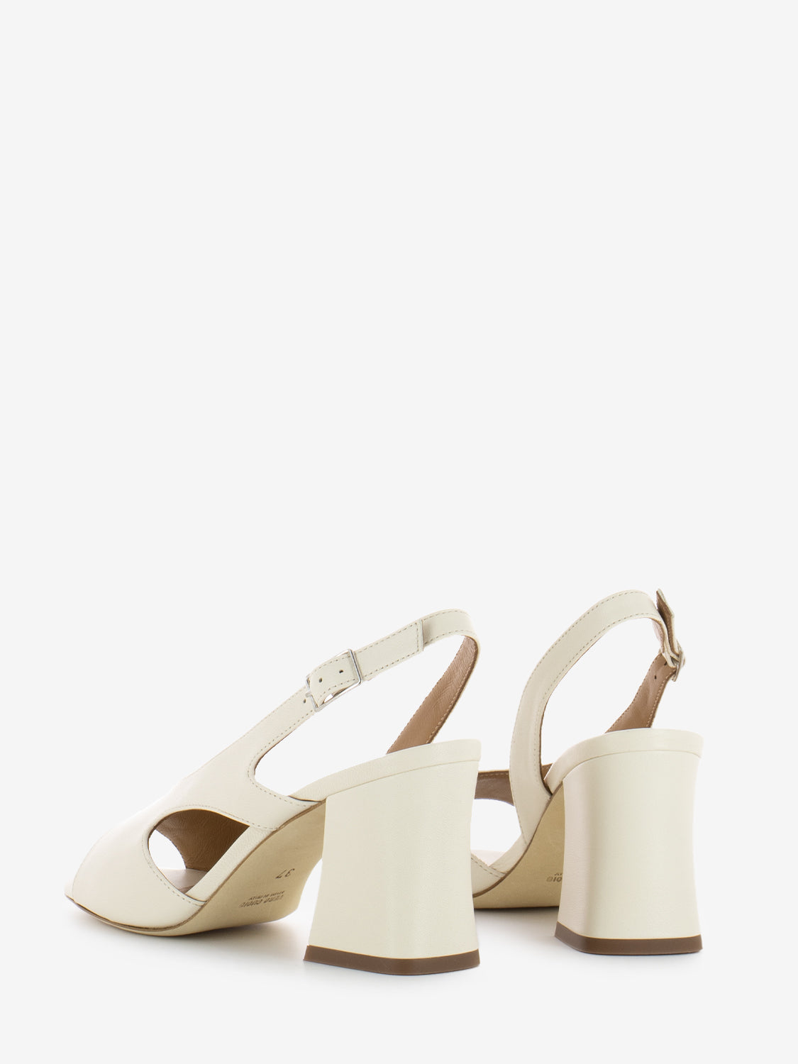 Mila softy milk sandals