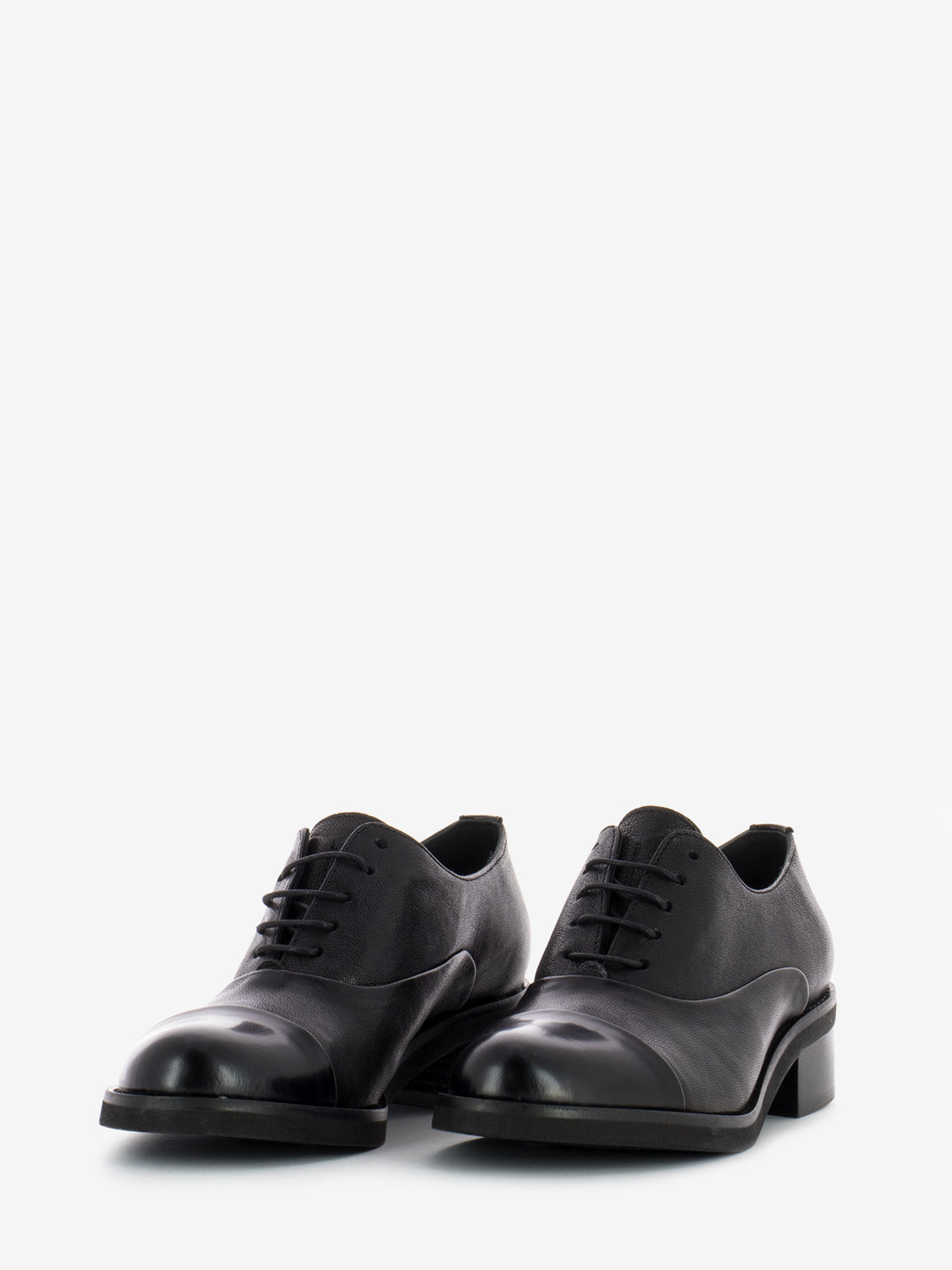 Scarpe Oxford Meg punta lucida nere