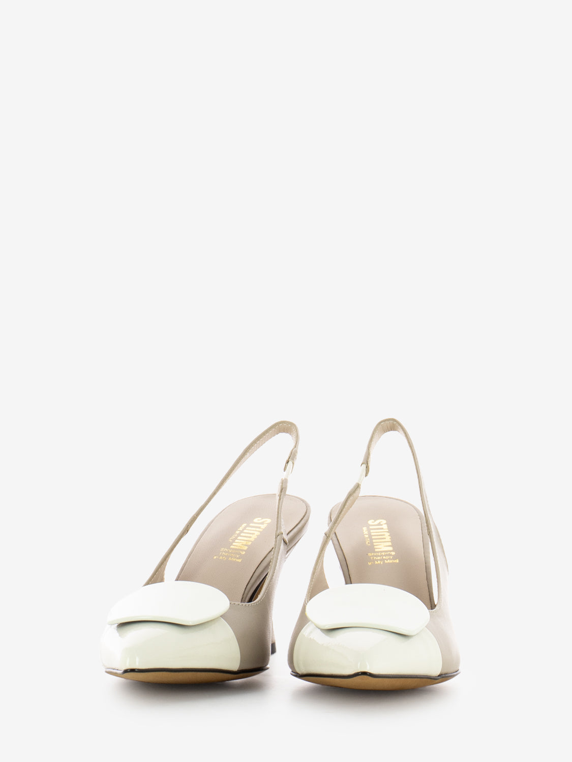 Slingback con accessorio fard / panna