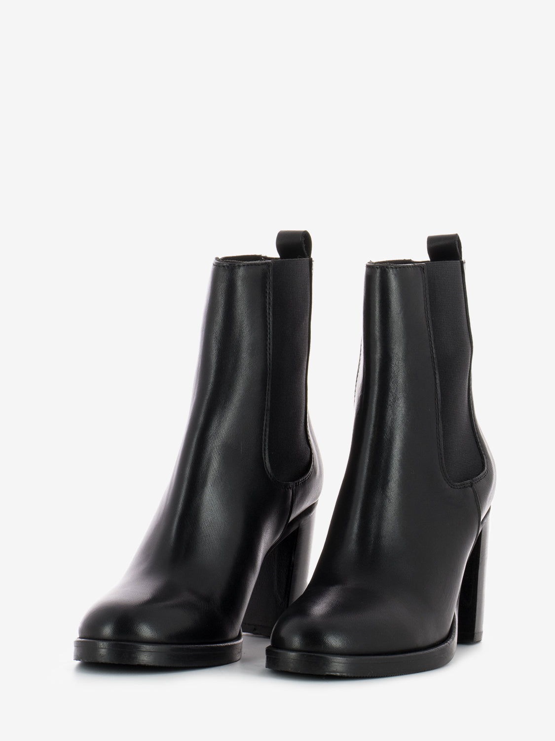 Ankle boots with elastic sides in black leather